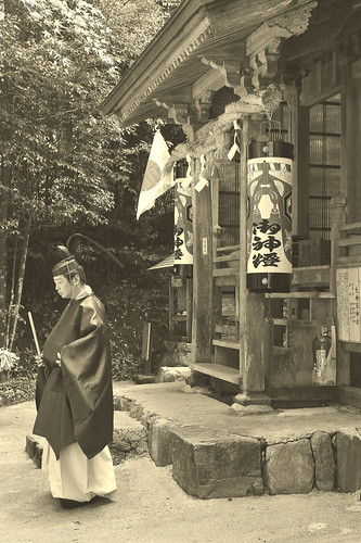 japan miyoshi priest shrine shinto bw monochrome nikon religion religious