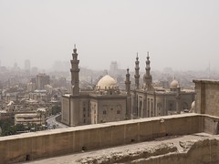 Vista de la Mezquita y Madraza del Sultán Hassan y de la Mezquita de Al-Rifa'i desde la Ciudadela de Saladino