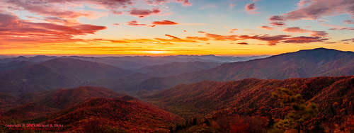 usa fall nature landscape geotagged outdoors unitedstates hiking tennessee northcarolina hdr waynesville greatsmokymountainsnationalpark crestmont mountcammerer geo:country=unitedstates camera:make=canon exif:make=canon geo:state=northcarolina catonsgrove tamronaf1750mmf28spxrdiiivc exif:lens=1750mm exif:aperture=ƒ13 exif:isospeed=160 exif:focallength=17mm canoneos7dmkii camera:model=canoneos7dmarkii exif:model=canoneos7dmarkii geo:location=crestmont geo:lat=3575242000 geo:lon=8320639500 geo:lon=83160833333333 geo:city=waynesville geo:lat=3576357167 geo:lon=8316086167 geo:lat=35763611666667