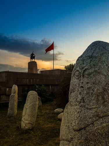 sunset monument flag gravestone kyrgyzstan bishkek alatoo