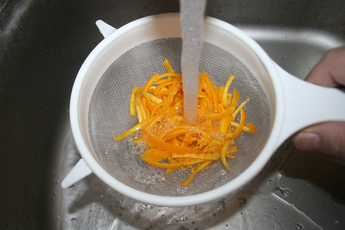 20 - Orangenschalen abgießen& abschrecken / Drain & refresh orange peel