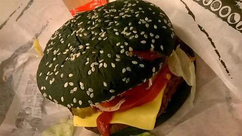 burger-king-halloween-whopper (2)