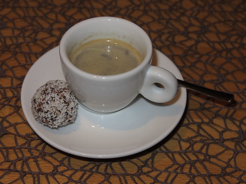 Chokladbollar zum Espresso